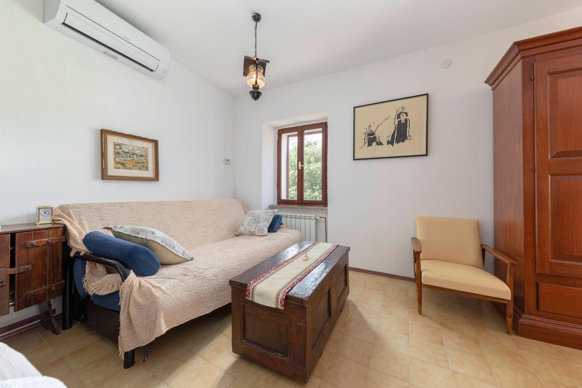 Under The Rock House In Osp With Hot Tub Apartment Ngoại thất bức ảnh