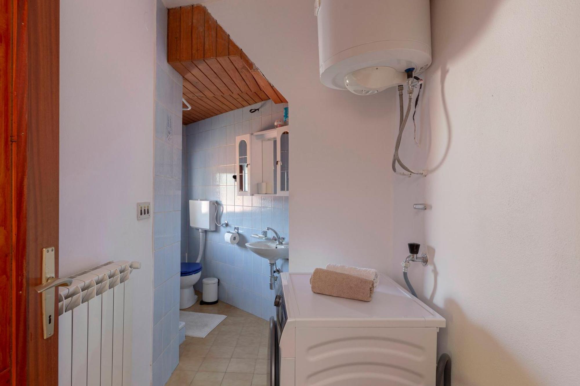 Under The Rock House In Osp With Hot Tub Apartment Ngoại thất bức ảnh